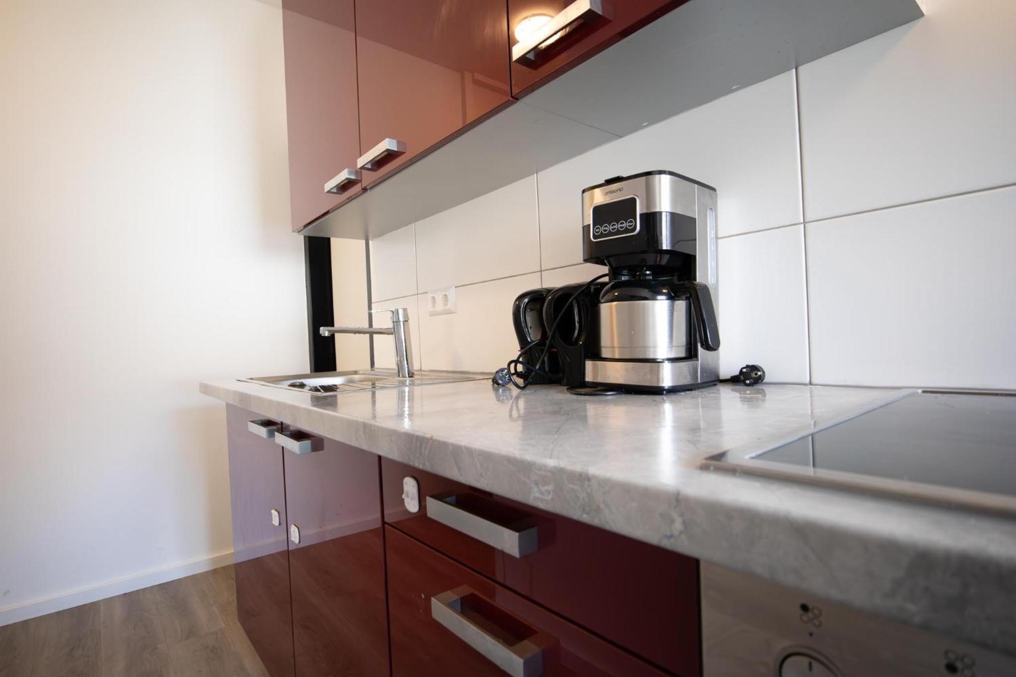 Near Schoenbrunn - Economy Rooms In Shared Apartment At Meidling Train Station Βιέννη Εξωτερικό φωτογραφία