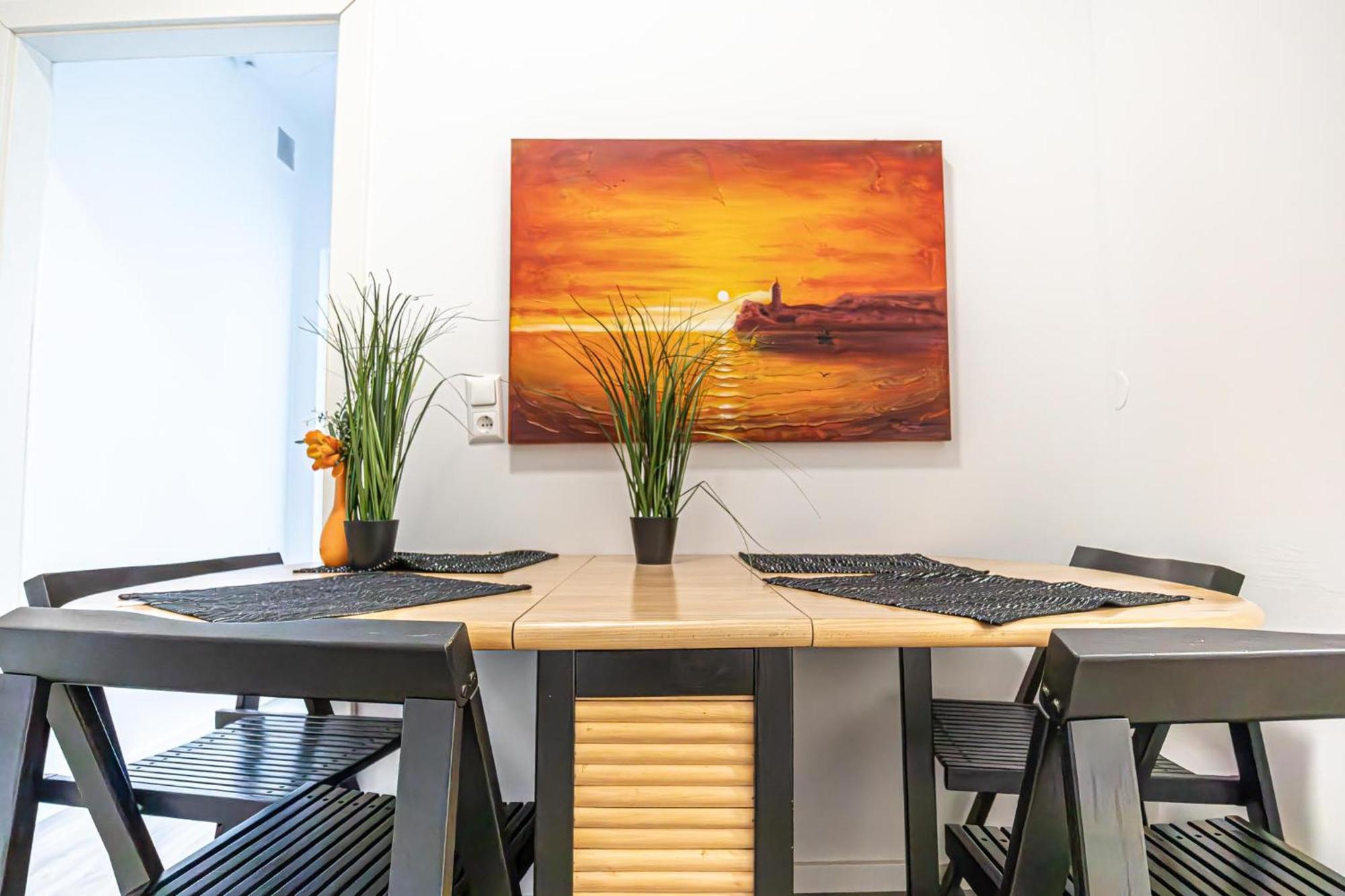 Near Schoenbrunn - Economy Rooms In Shared Apartment At Meidling Train Station Βιέννη Εξωτερικό φωτογραφία