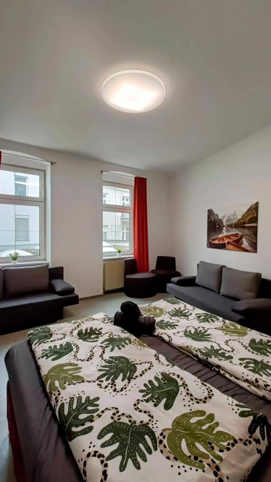Near Schoenbrunn - Economy Rooms In Shared Apartment At Meidling Train Station Βιέννη Εξωτερικό φωτογραφία