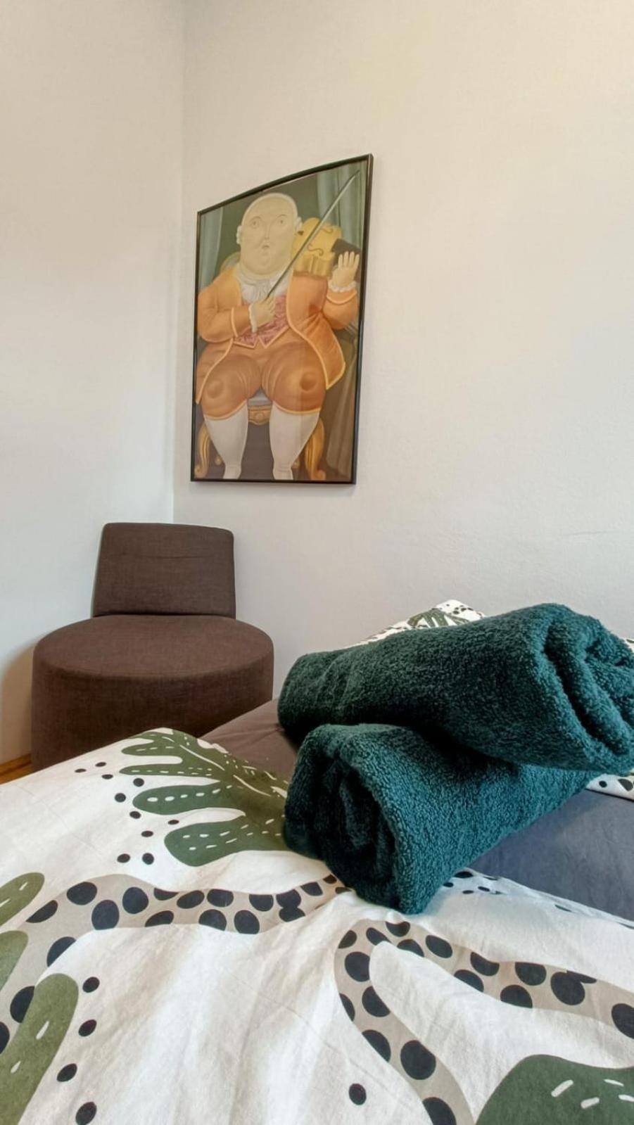 Near Schoenbrunn - Economy Rooms In Shared Apartment At Meidling Train Station Βιέννη Εξωτερικό φωτογραφία