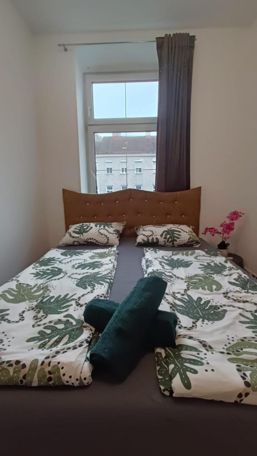 Near Schoenbrunn - Economy Rooms In Shared Apartment At Meidling Train Station Βιέννη Εξωτερικό φωτογραφία