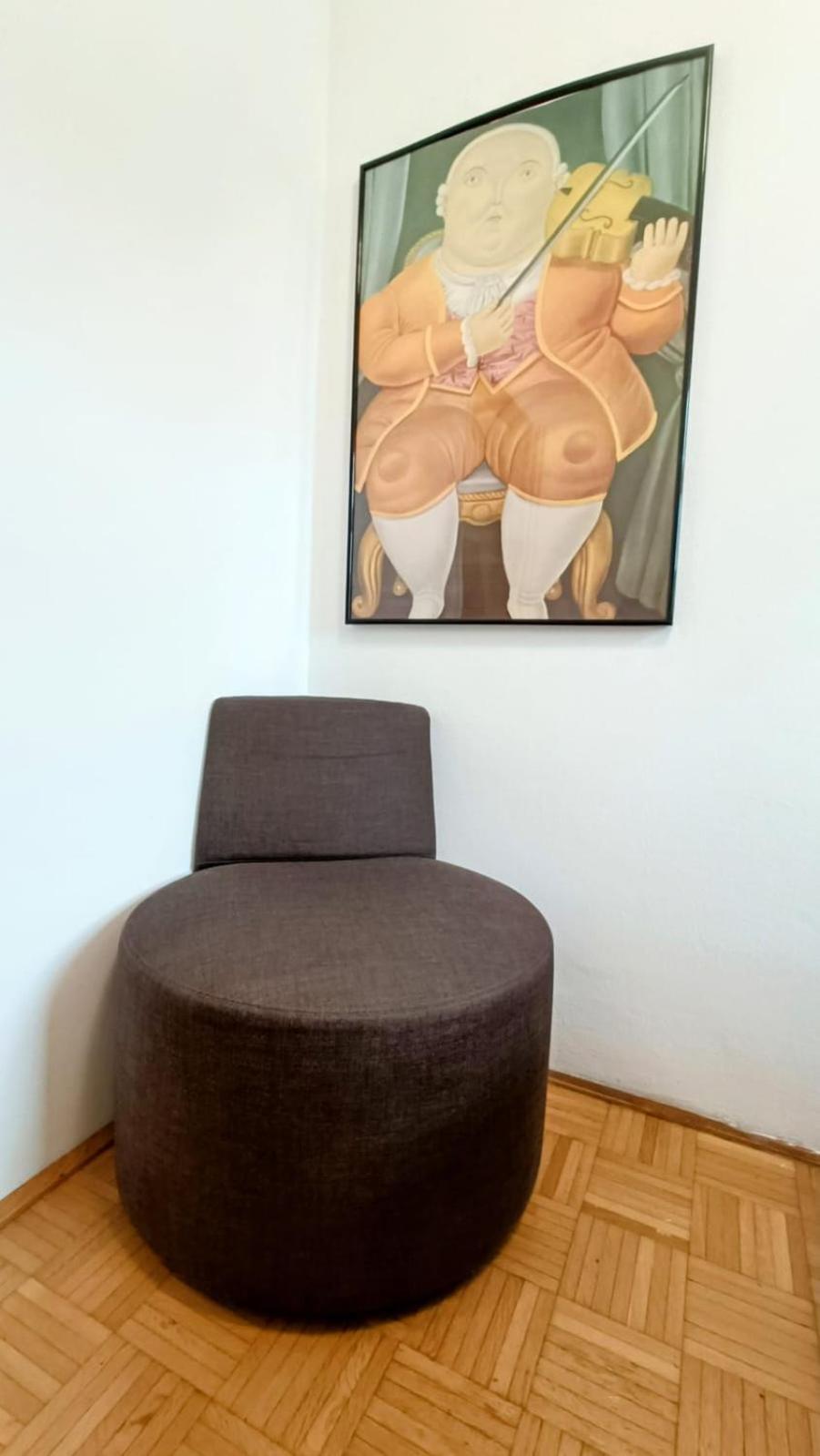 Near Schoenbrunn - Economy Rooms In Shared Apartment At Meidling Train Station Βιέννη Εξωτερικό φωτογραφία